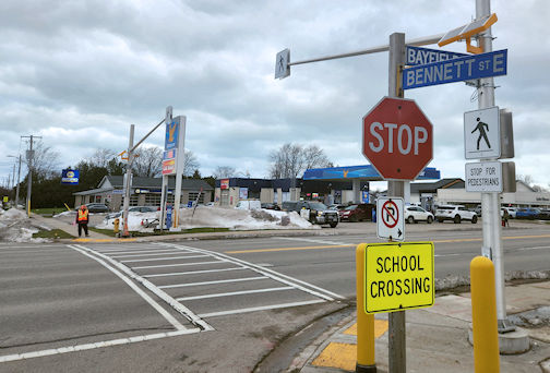 ​New crosswalk overhead lights in Goderich