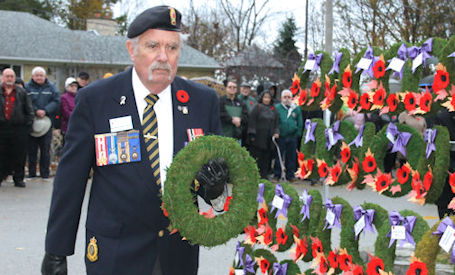 Huge crowd greeted by cold, rainy weather at Kincardine Remembrance Day ceremony