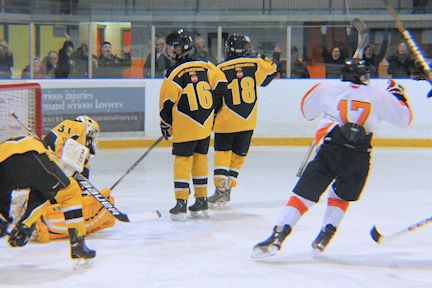 Kincardine Bantam Kinucks win divisional championship at Kincardine Regional Silver Stick hockey tournament