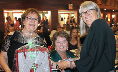 Handbags for Hospice raises $170,000 for Huron Shores Hospice