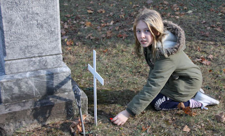 ​Students ensure no stone left alone for war veterans in Kincardine Cemetery