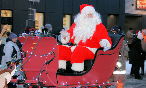 Great crowd gathers in downtown Kincardine for Santa Claus Parade