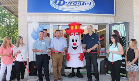 HuronTel welcomed to downtown Kincardine in fine style
