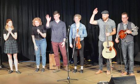 Enthusiastic, sold-out crowd at â€œGreenock Bridgeâ€ concert