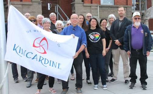 ​Kincardine raises municipal flag as a sign of unity