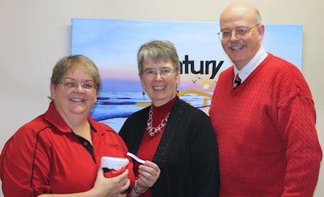 Eileen Simpson wins fourth annual "Where's Liz?" contest