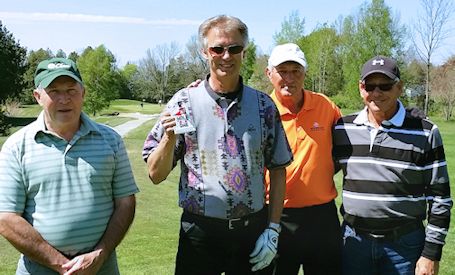 Byle gets hole-in-one