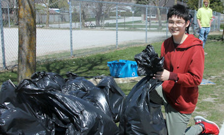 ​Almost 350 students take part in KDSS community trash pick-up