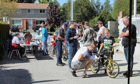â€‹Great crowd of youth gathers for Kincardine Legionâ€™s Bike Rodeo
