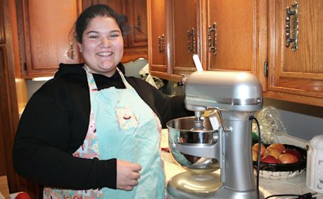 Ripley teen has the guts to reach goal of becoming a pastry chef